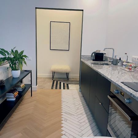 Miro Rooms French - Quiet Chic, Free Private Parking Riga Extérieur photo