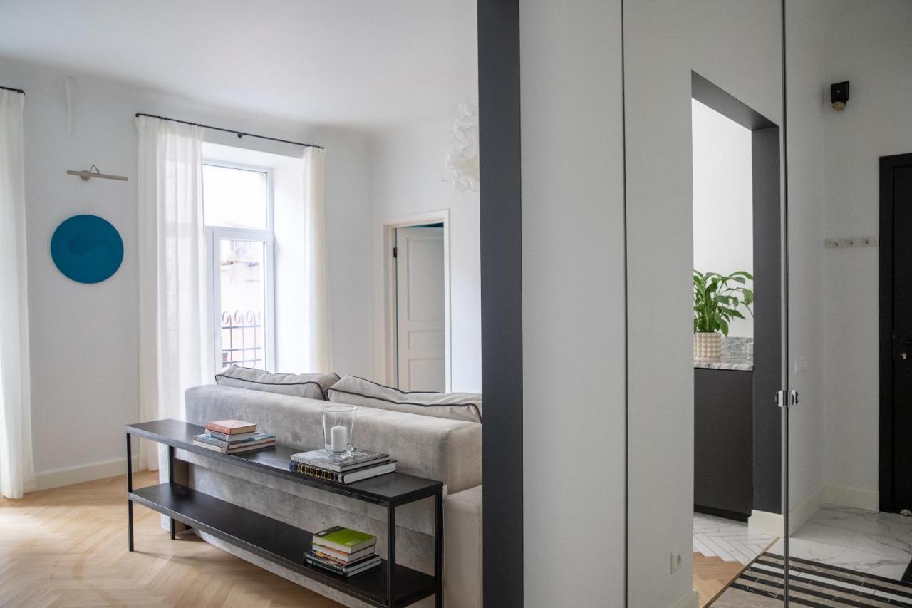 Miro Rooms French - Quiet Chic, Free Private Parking Riga Extérieur photo