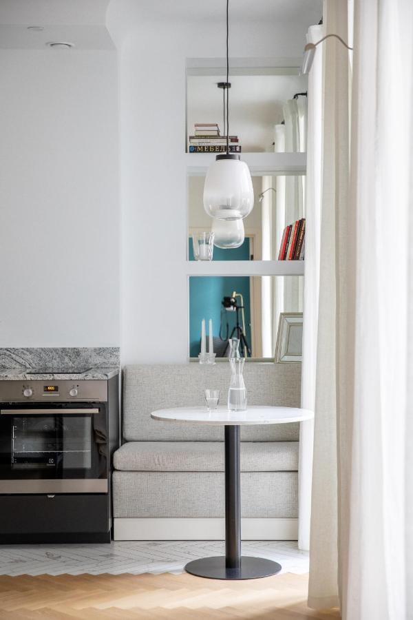 Miro Rooms French - Quiet Chic, Free Private Parking Riga Extérieur photo